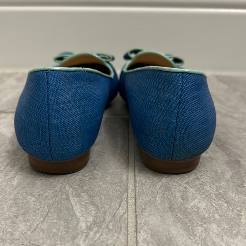Isaac Mizrahi ISKATHRINE3 Blue Flats with Decorative Bow - Picture 4 of 8